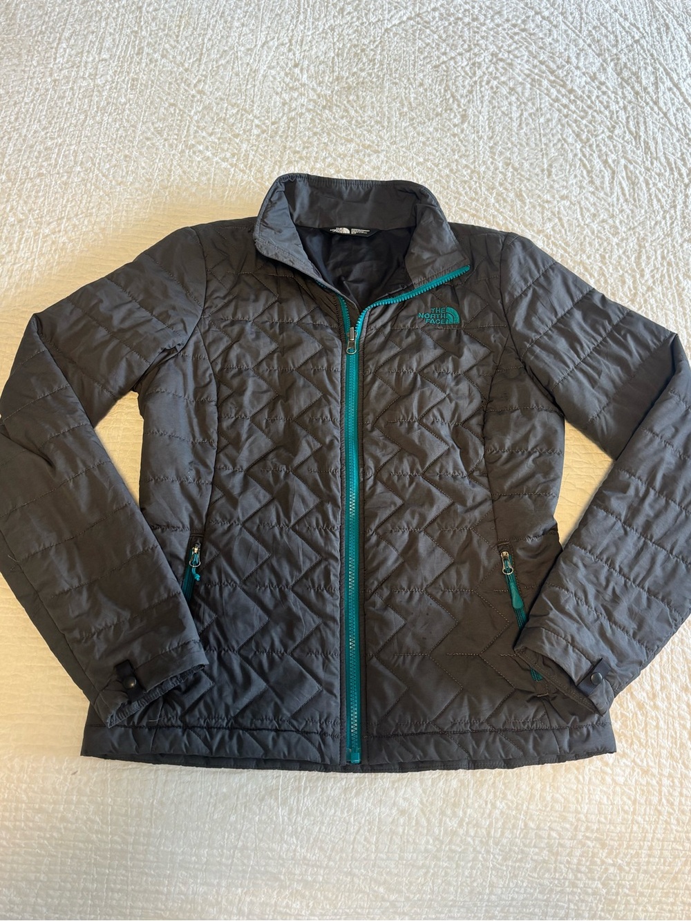 The North Face Quilted Lightweight Jacket Dark Gray & Teal Women’s size Small